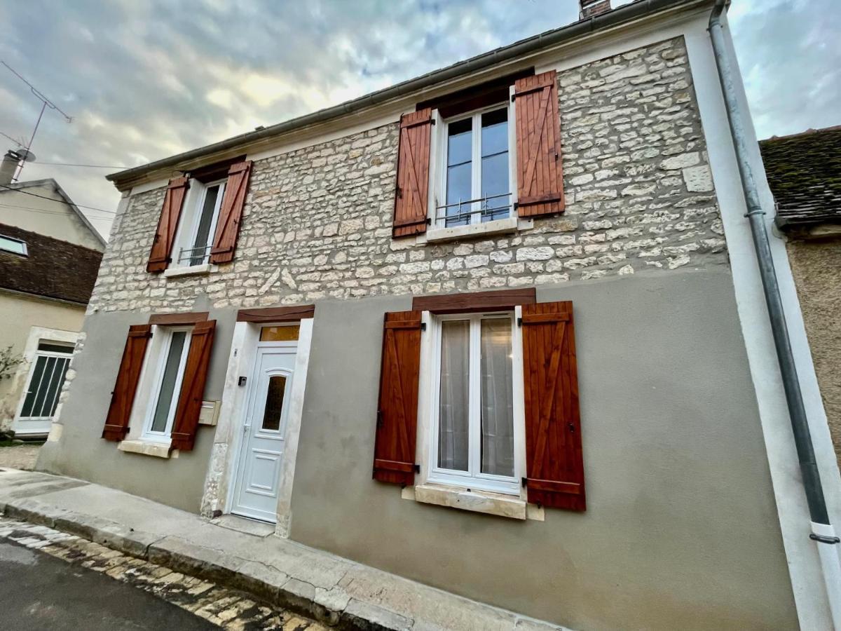 Les Deux L Du Vignoble Apartamento Chablis Exterior foto
